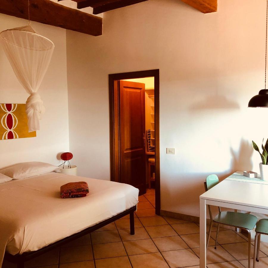 Anitta Guesthouse カスタニェート・カルドゥッチ エクステリア 写真